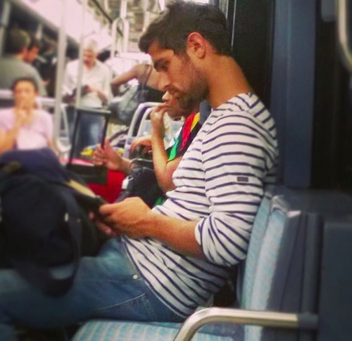 Les plus beaux mecs du metro  a paris 