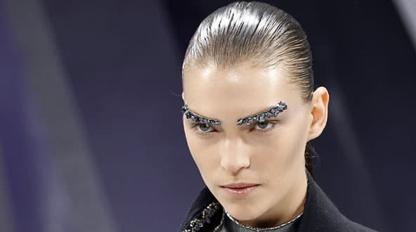 eyebrow art chanel trend 