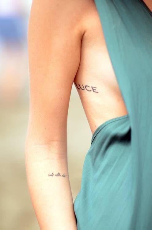 tatouages femme petit chic 